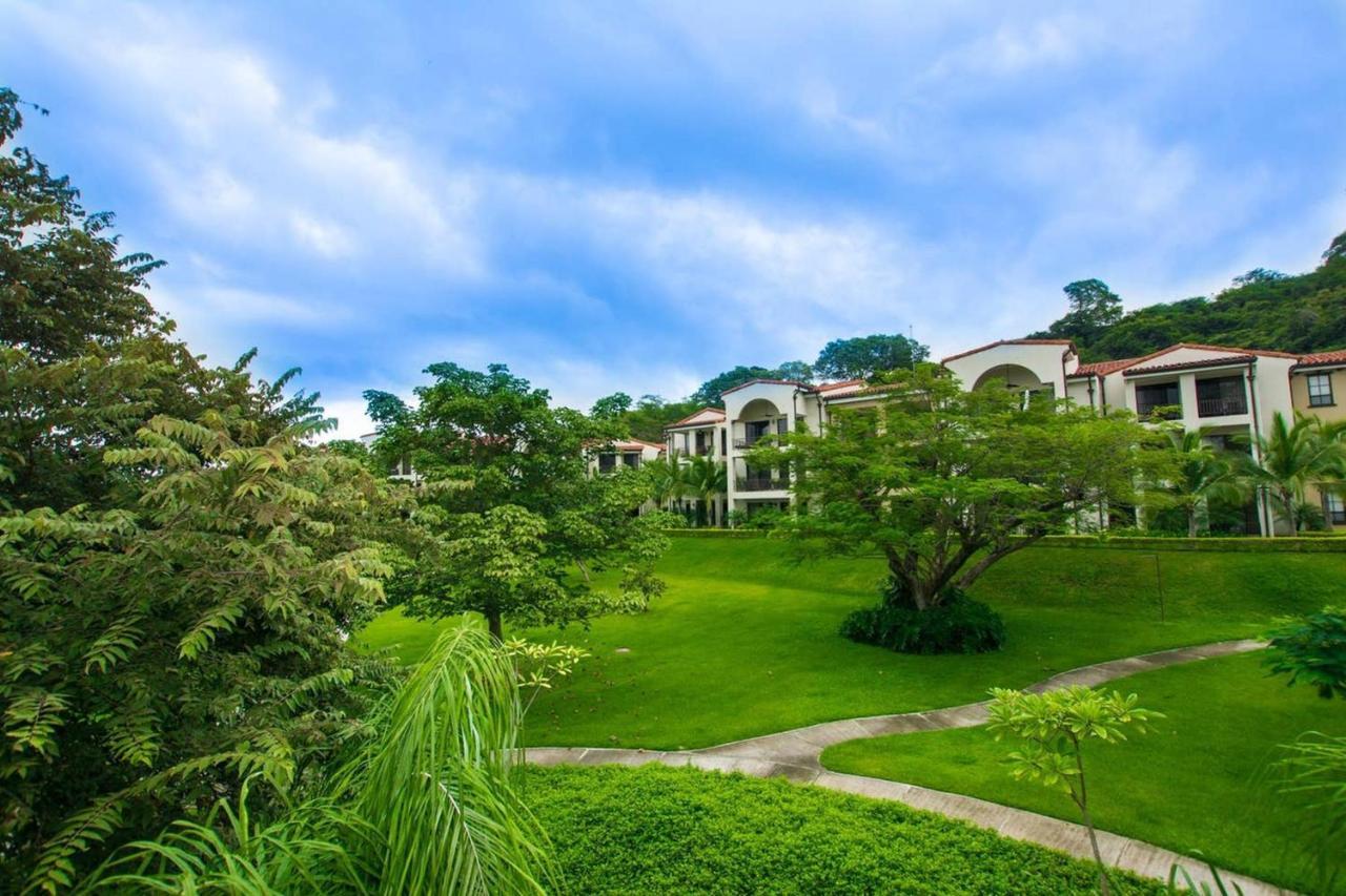 Nicely Decorated 3Rd-Floor Beauty With Pool-View Balcony In Coco Exterior foto